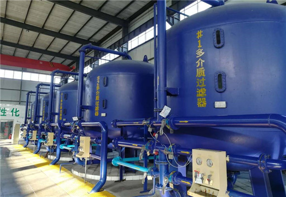 山西化工廠活性炭安裝現(xiàn)場.jpg